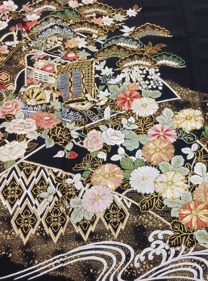 【全国往復送料無料】フルセットレンタル
留袖【6357 手刺繍 御所車に四季花と松】
普通巾(146～163cm/～13号まで)