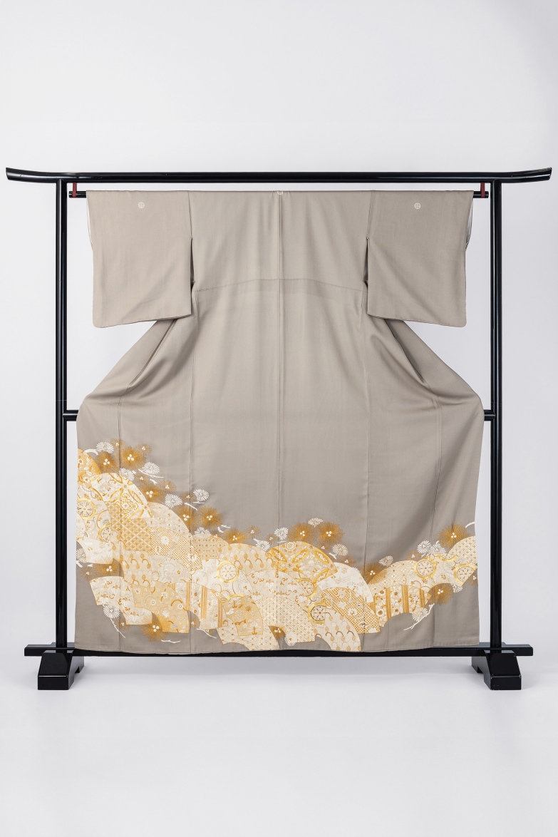 【全国往復送料無料】フルセットレンタル
色留袖【9131 手刺繍扇面に菊花文】
普通巾(146～163cm/～13号まで)