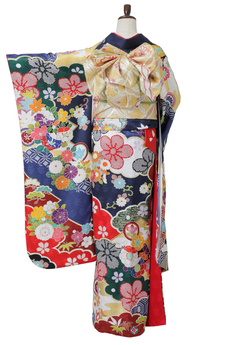 ★新作★【全国往復送料無料】フルセットレンタル 
振袖【530 四季草花割付文】 
M広丈(155～166cm/13～17号まで)