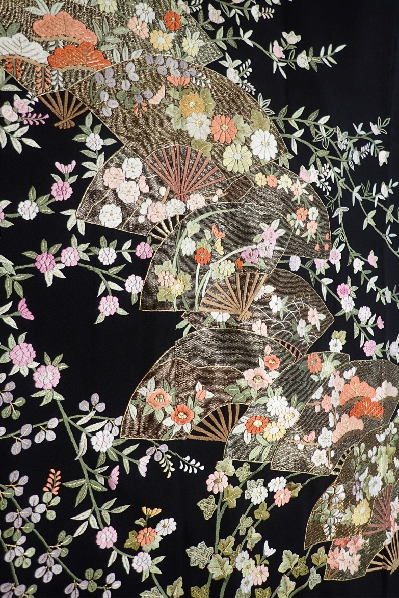【全国往復送料無料】フルセットレンタル
留袖【002-260 草花に扇(総刺繍)】
普通巾(146～163cm/～13号まで)