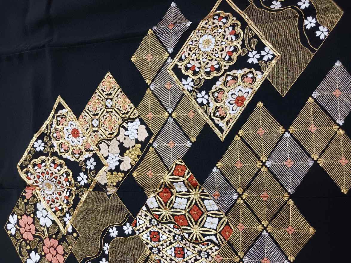 【全国往復送料無料】フルセットレンタル
留袖【6354 手刺繍 金駒縁取り菱華紋】
普通巾(146～163cm/～13号まで)